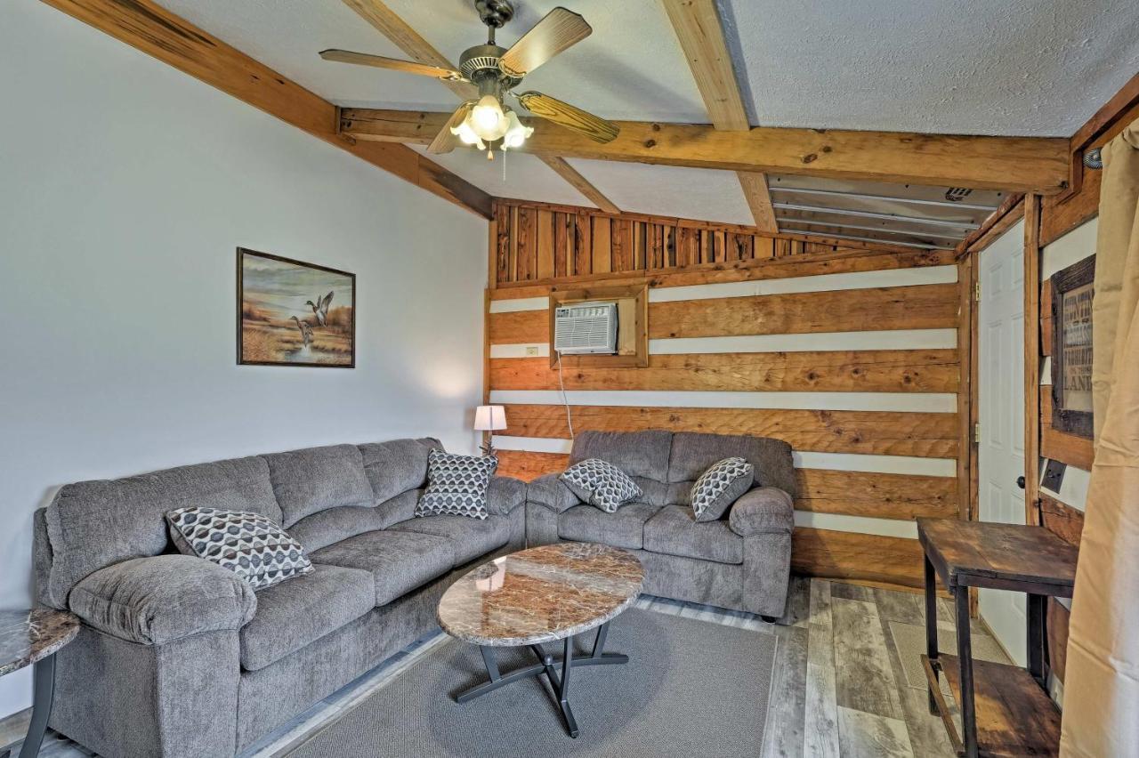 Rogersville Barn Apartment On 27 Acres With Pond! Екстериор снимка